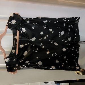 Banana republic  black  sleeveless blouse